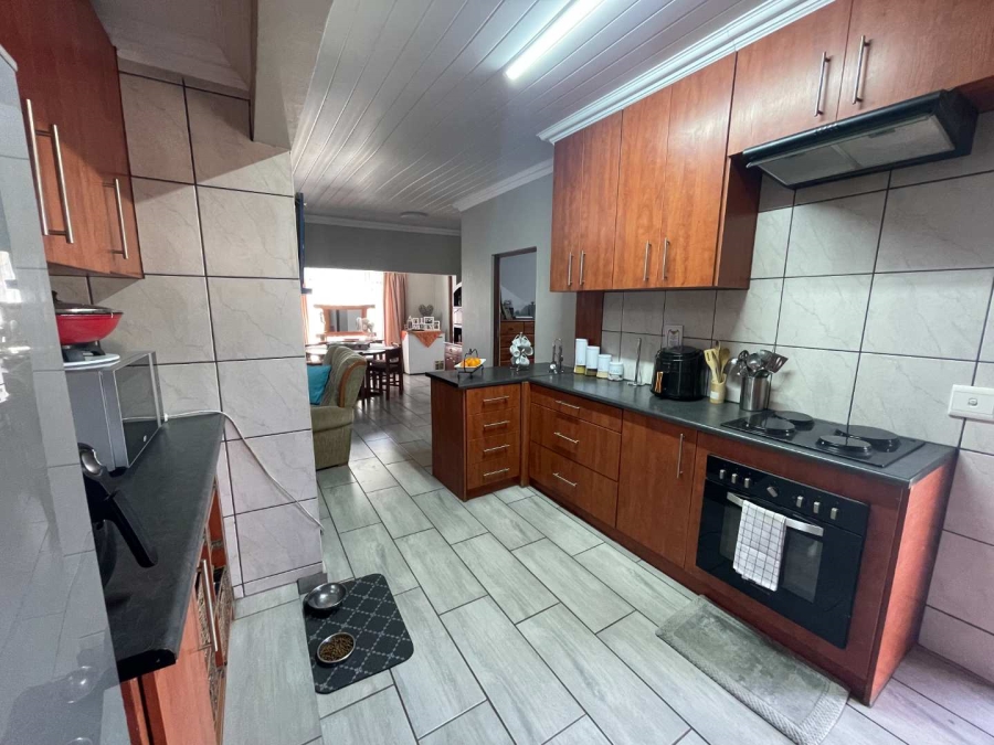 5 Bedroom Property for Sale in Universitas Free State